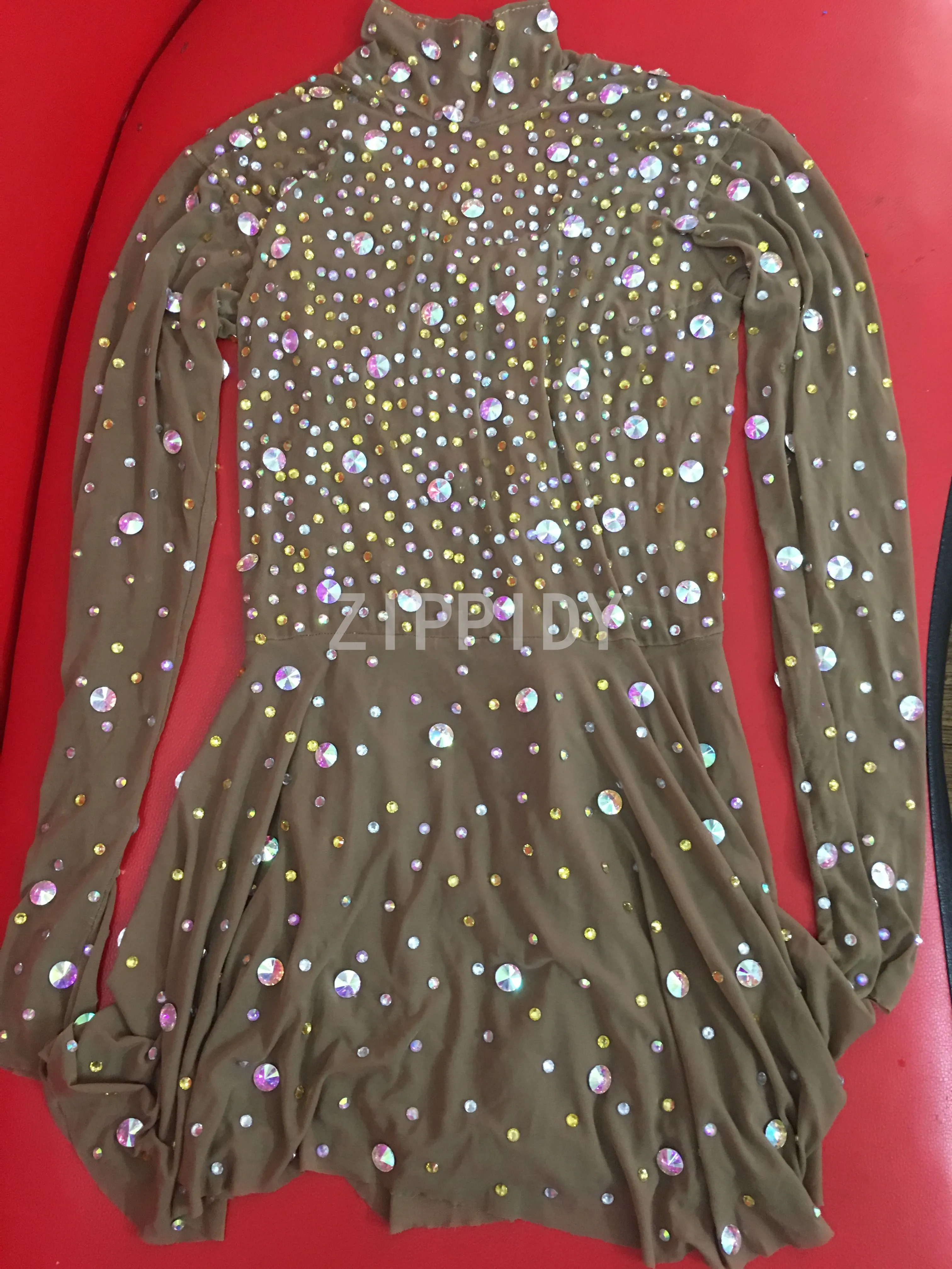 Телесного цвета Стразы прозрачной сетки сексуальное мини платье певица для