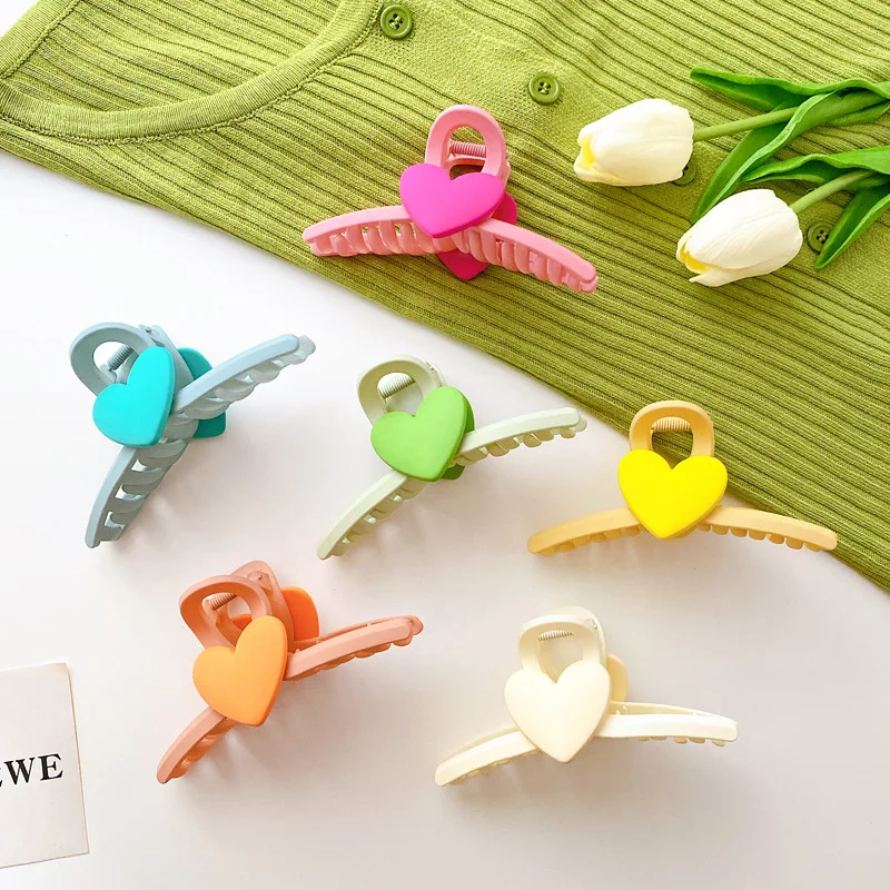 

Korean Style Macaron Color Acrylic Hair Claw Clips Summer Lovely Heart Shaped Large Hair Clamps Barrettes Girls Hair Accessories