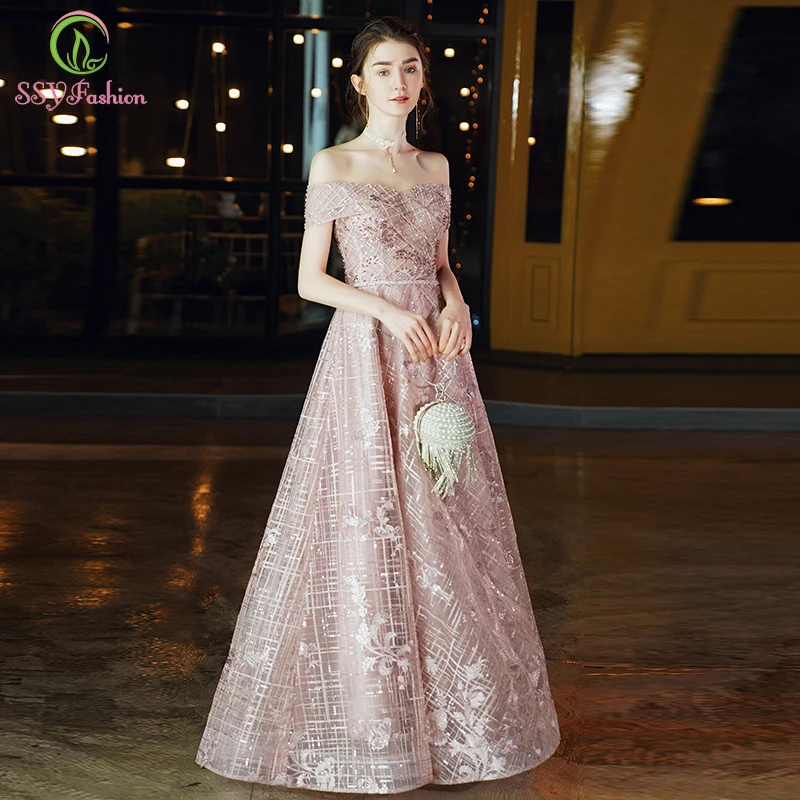 Женское вечернее платье до пола SSYFashion розовое с вырезом лодочкой и блестками