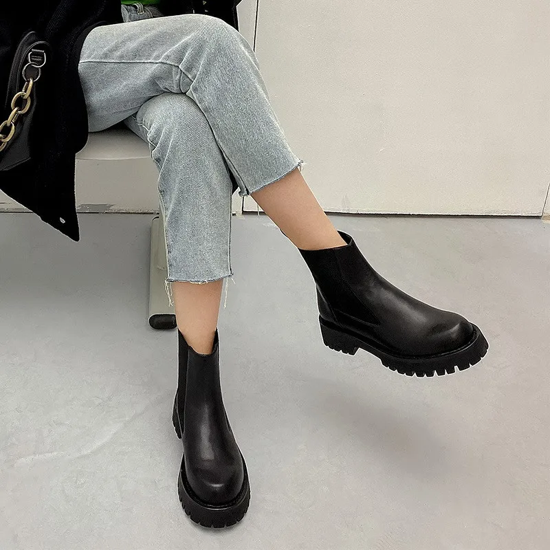 

MoonMeek 2020 New arrival fashion ankle boots genuine leather boots med heels round toe platform winter ladies shoes