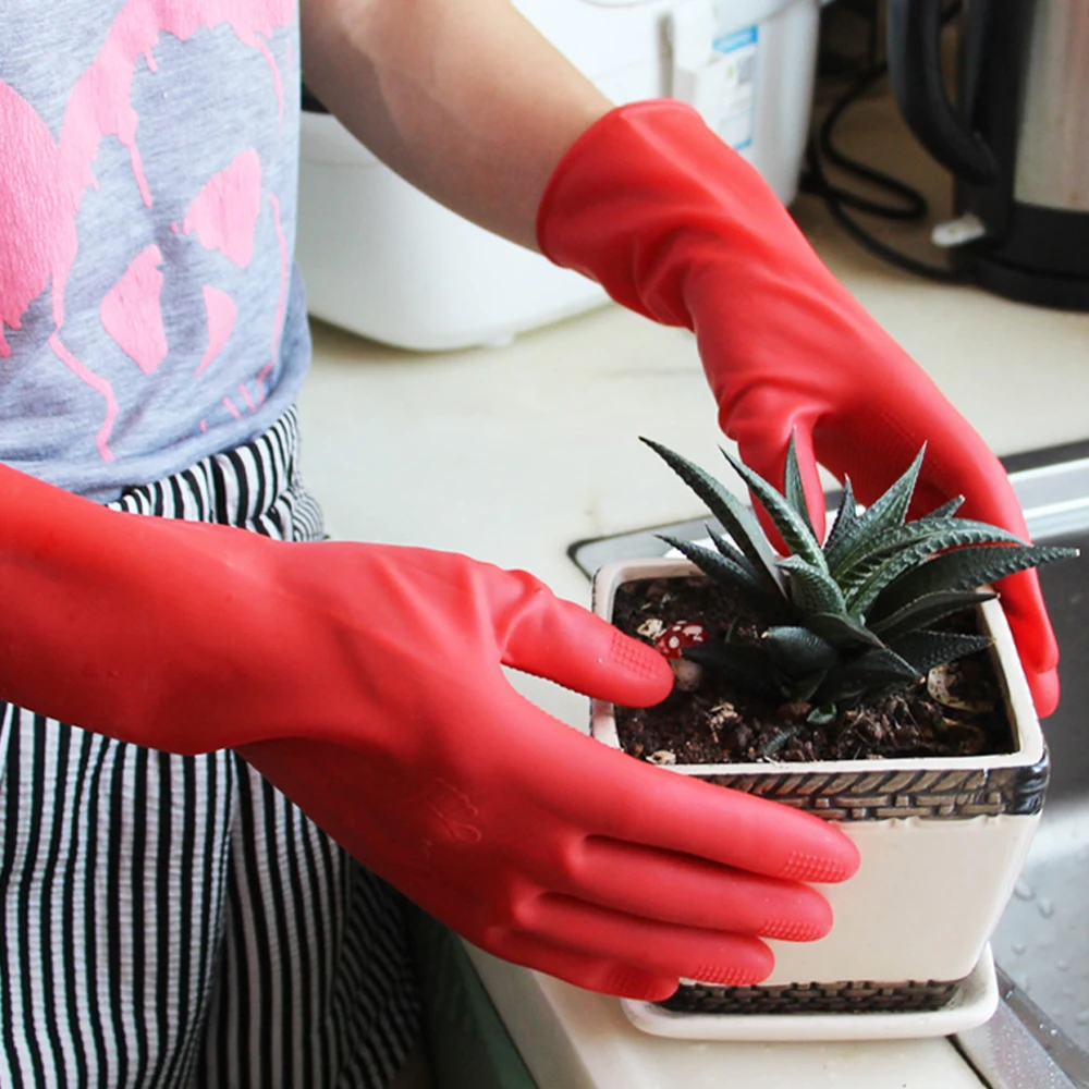 Красные перчатки кухонные для мытья посуды устойчивые к порезам работы