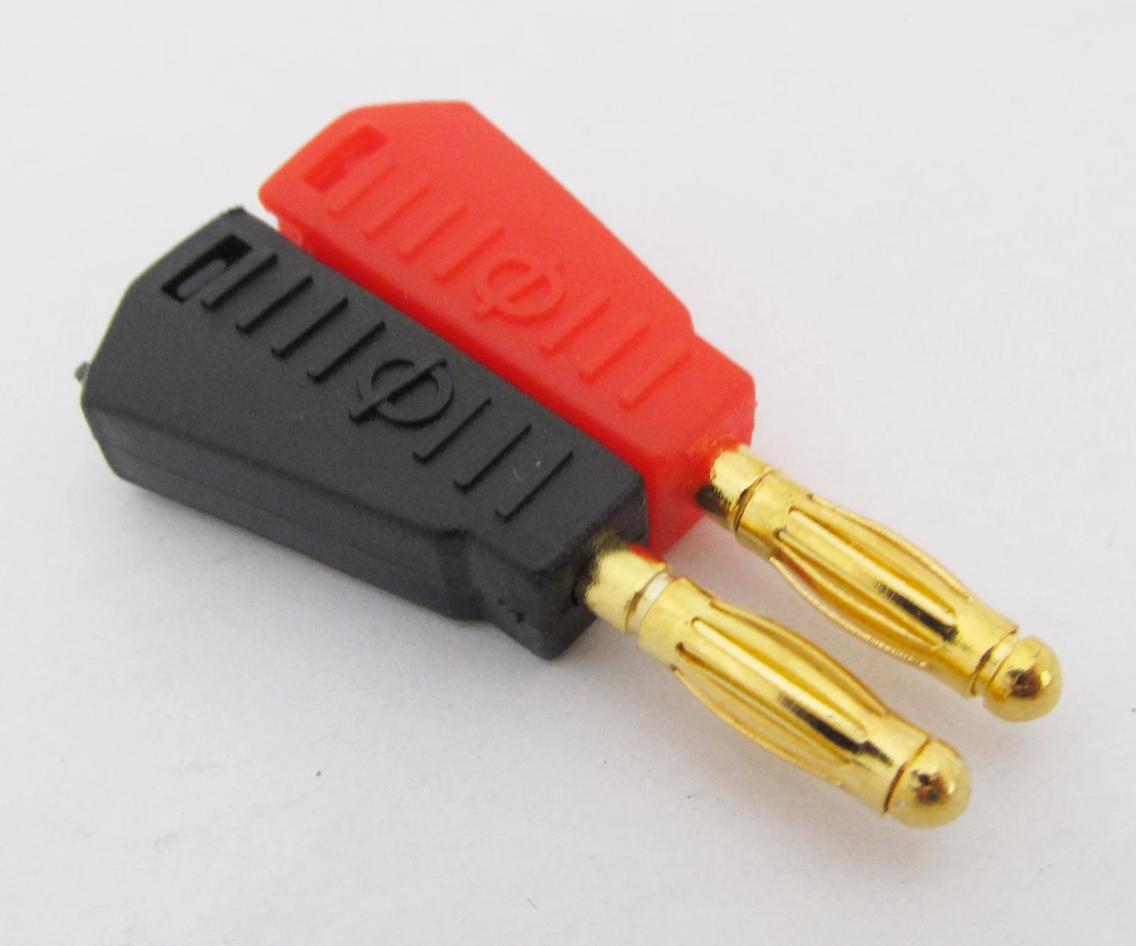 1 пара 4 мм Штабелируемый Штекерный разъем типа банан красный + черный |