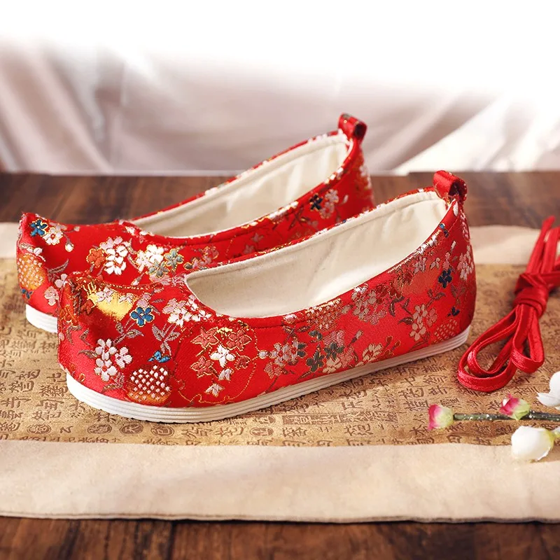 

Hanfu Women Shoes Floral Embroidered Shoes Flat Chinese Traditional Oriental Dance Shoes Girls Retro Dress Hanfu Shoes SL3700