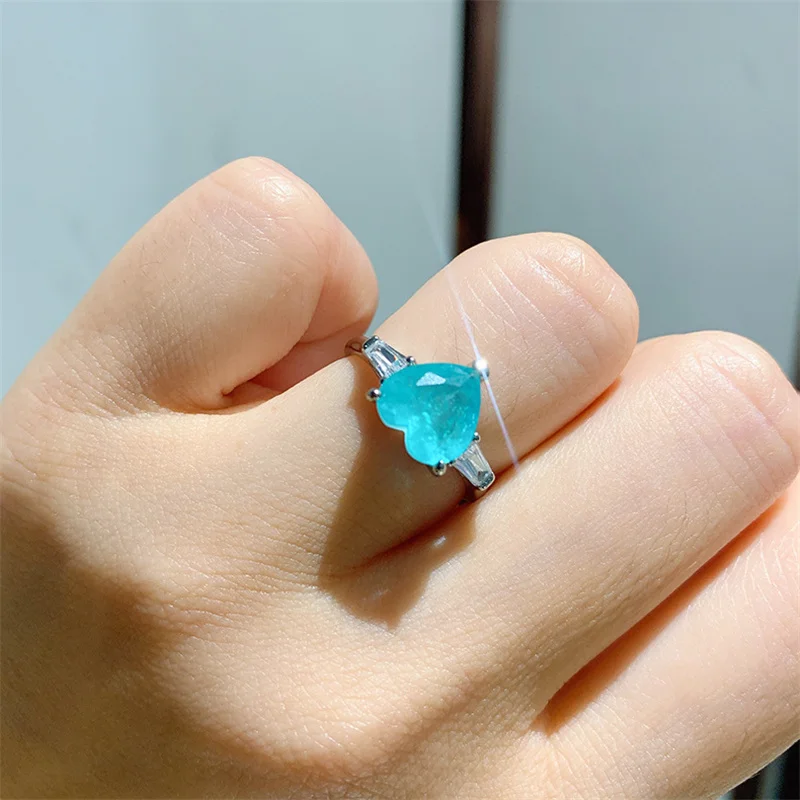 Изысканное кольцо QTT с изменяемым размером в форме сердца из парайбы изумрудом и