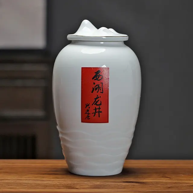 Глинтвейн в чайнике. Медный чайник для газовой плиты. Чайник ведро. Емкость для сыпучих продуктов 3 ярость. Чайник  медь с керамической ручкой.