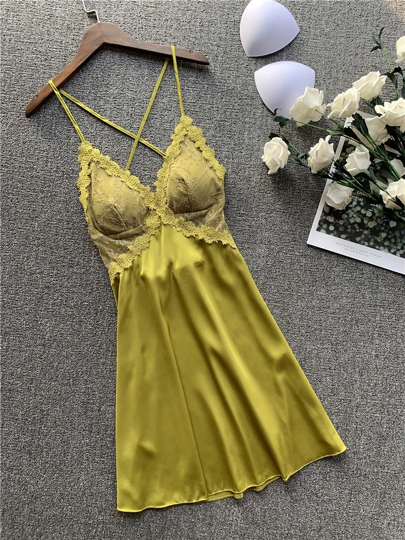 

Sexy Pajamas Ladies Spring and Summer Backless Lace Temptation Sexy Nightdress White Hollow Suspenders Pajamas