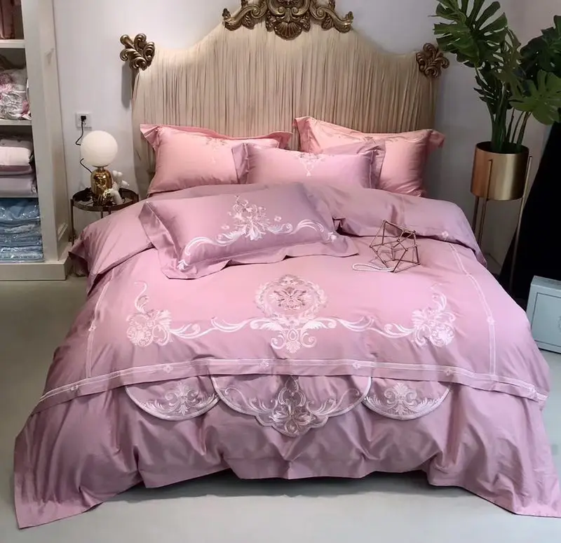 Комплект постельного белья из сатина и египетского хлопка с изысканной