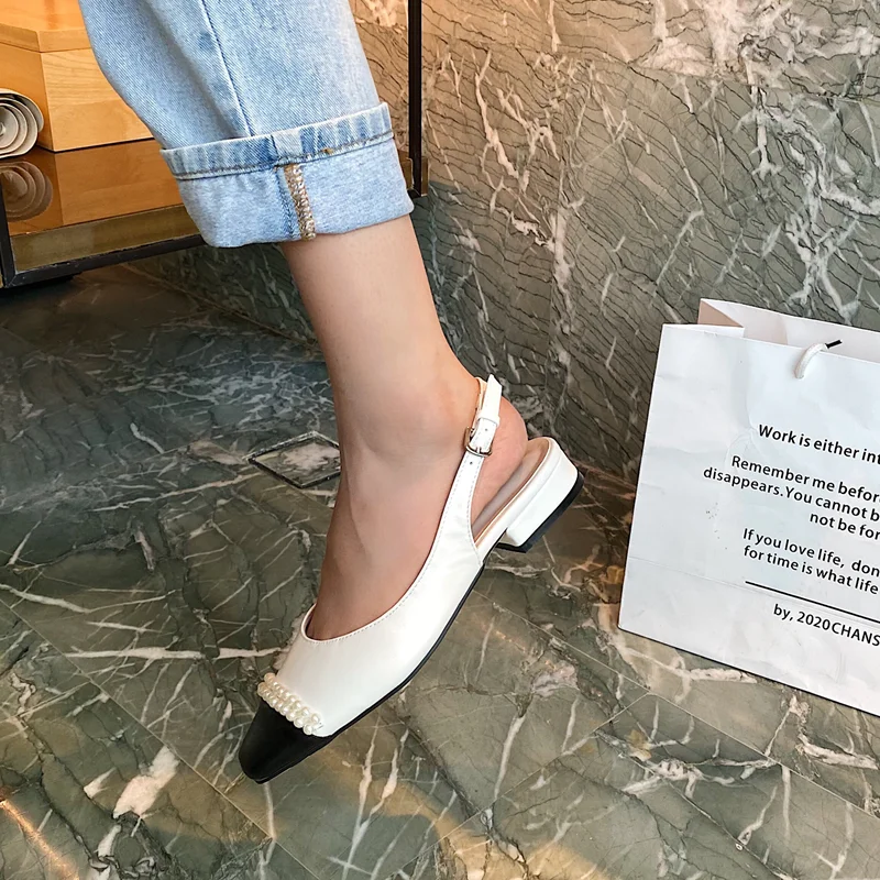 

Leather luxury flat shoes women round toe thick heel sandals color matching mules pearl buckle belt banquet dress shoes
