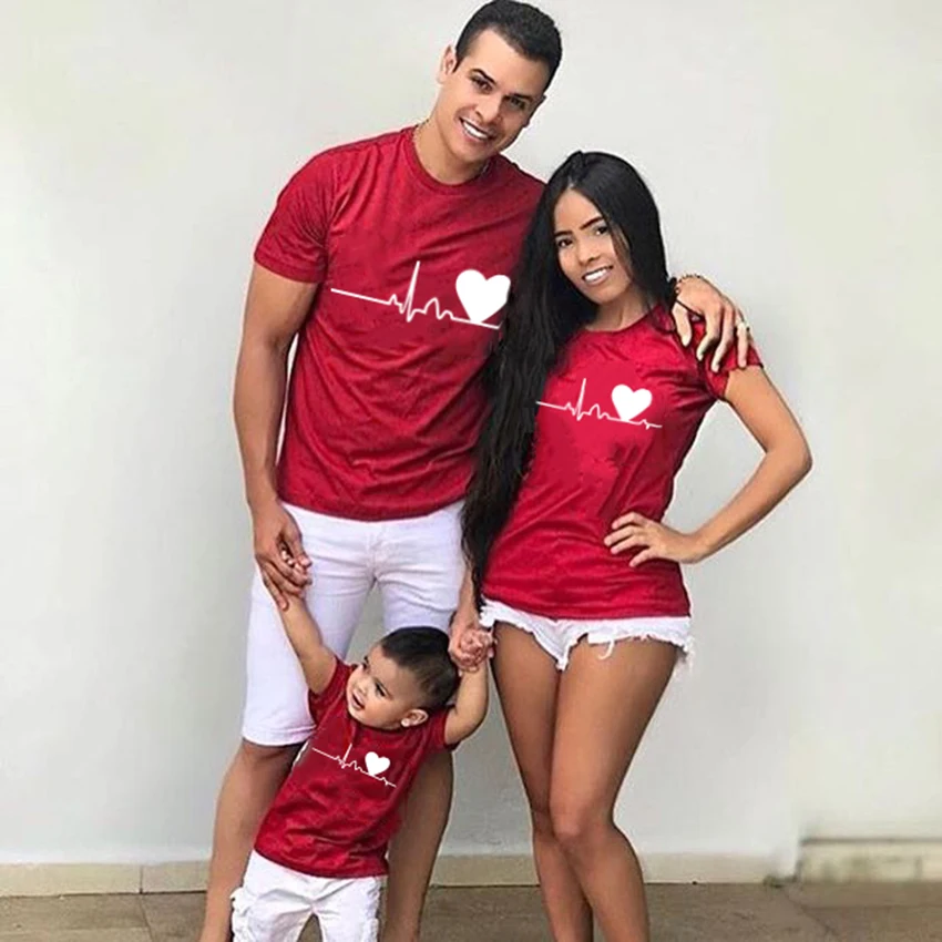 Love Heartbeat Cotton Family Matching T-shirt lovely Mom Dad Kids Me Baby Father Mother Daughter Son Girl Boys Clothes Outfit