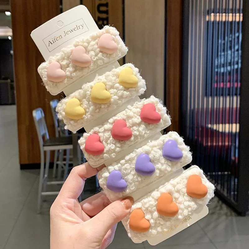 

Милая заколка для волос из корейской плюшевой шерсти, милая заколка для волос для девочек, головной убор из овечьей шерсти в форме сердца, за...