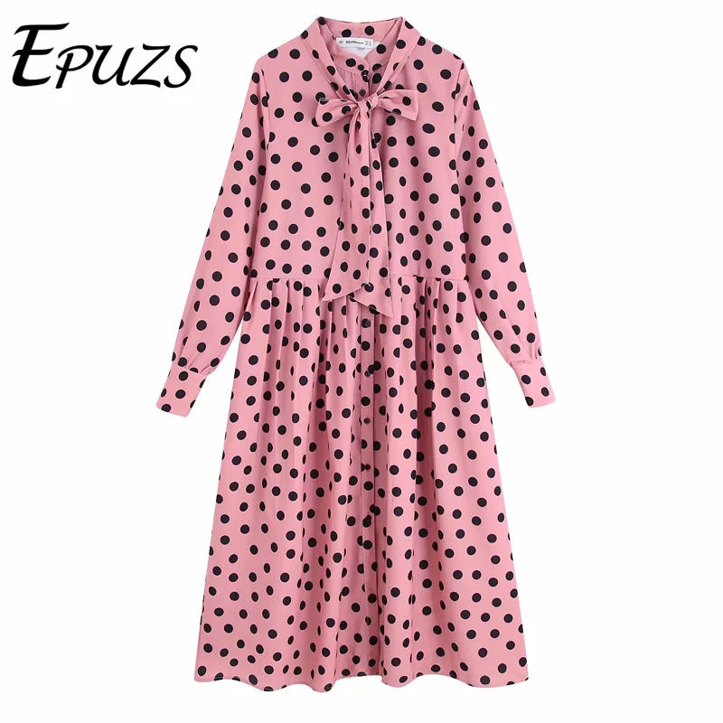 Милое розовое платье в горошек женское элегантное с длинными рукавами осеннее