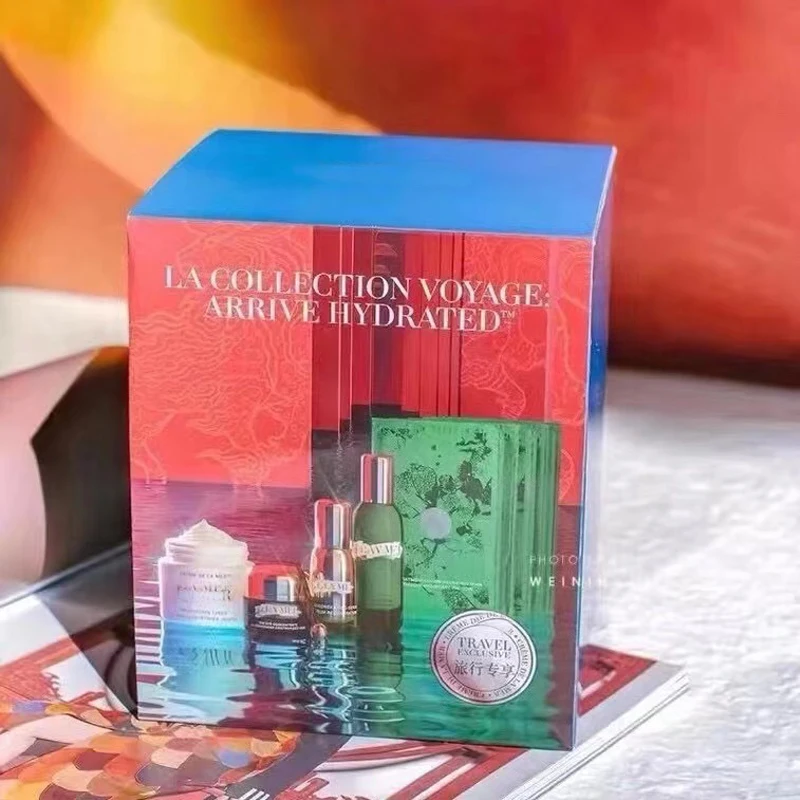 

2022 New Year The Hydrated Collection Eye cream 15ml + Mask 6Pcs + Cream 60ml + Regenerating Serum 30ml + Revitalizing 13ml New