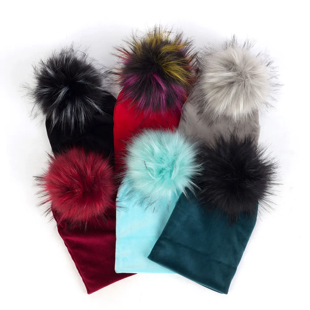 Шапка бини с помпоном из искусственного меха однотонная|Мужская Skullies & шапочки| |