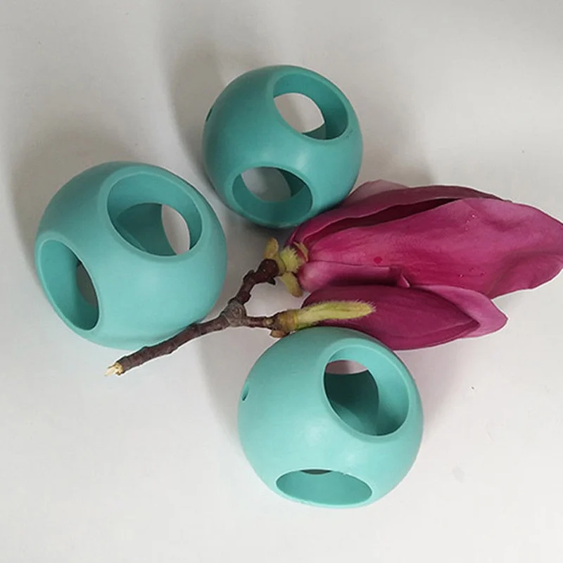 

4 Pcs Magnetic Laundry Anti Limescale Ball Machine Ball Washing Accessories F2