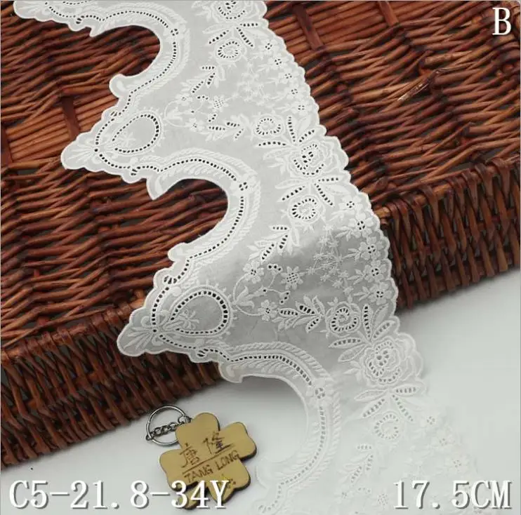 

Хлопковое кружево с вышивкой, С Вырезанным отверстием, с одной стороны