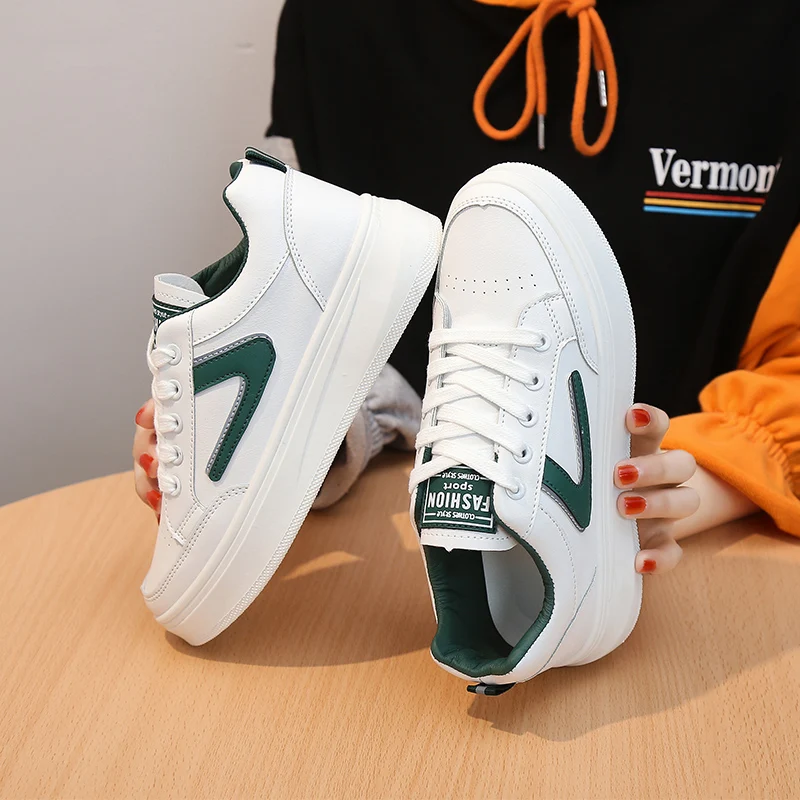

2021 Spring and Summer New White Shoes Ladies Thick-soled Casual Fashion Comfortable Rubber-soled Sneakers Large Size New