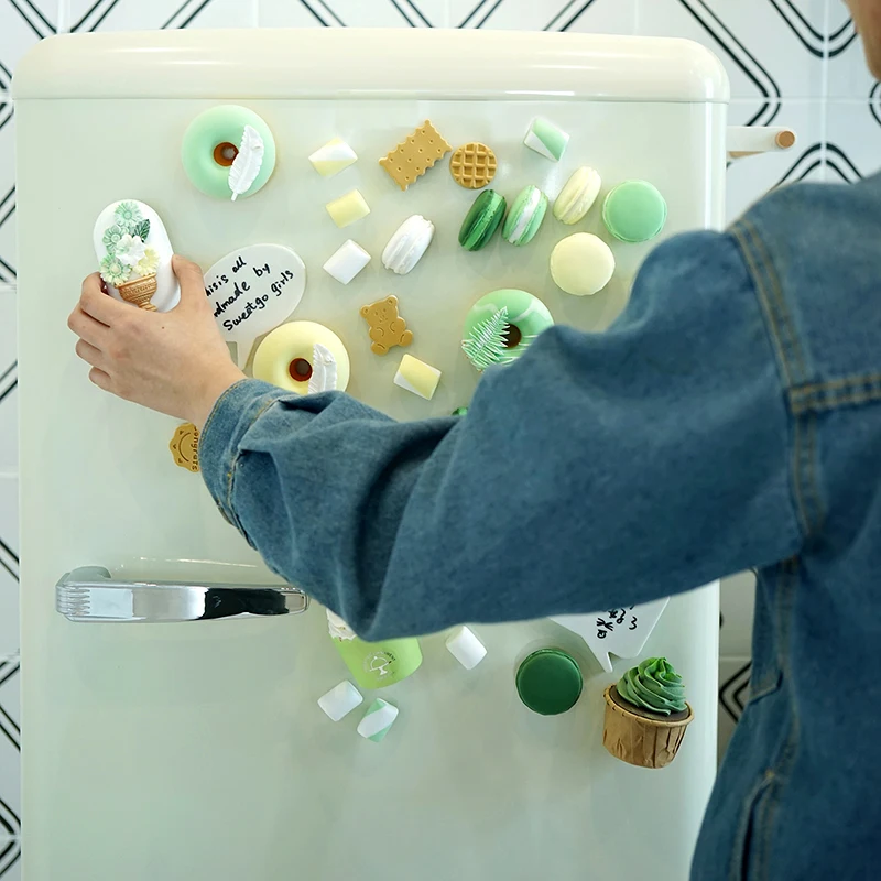 Искусственный десертный магнит на холодильник сладкого десерта магнитный