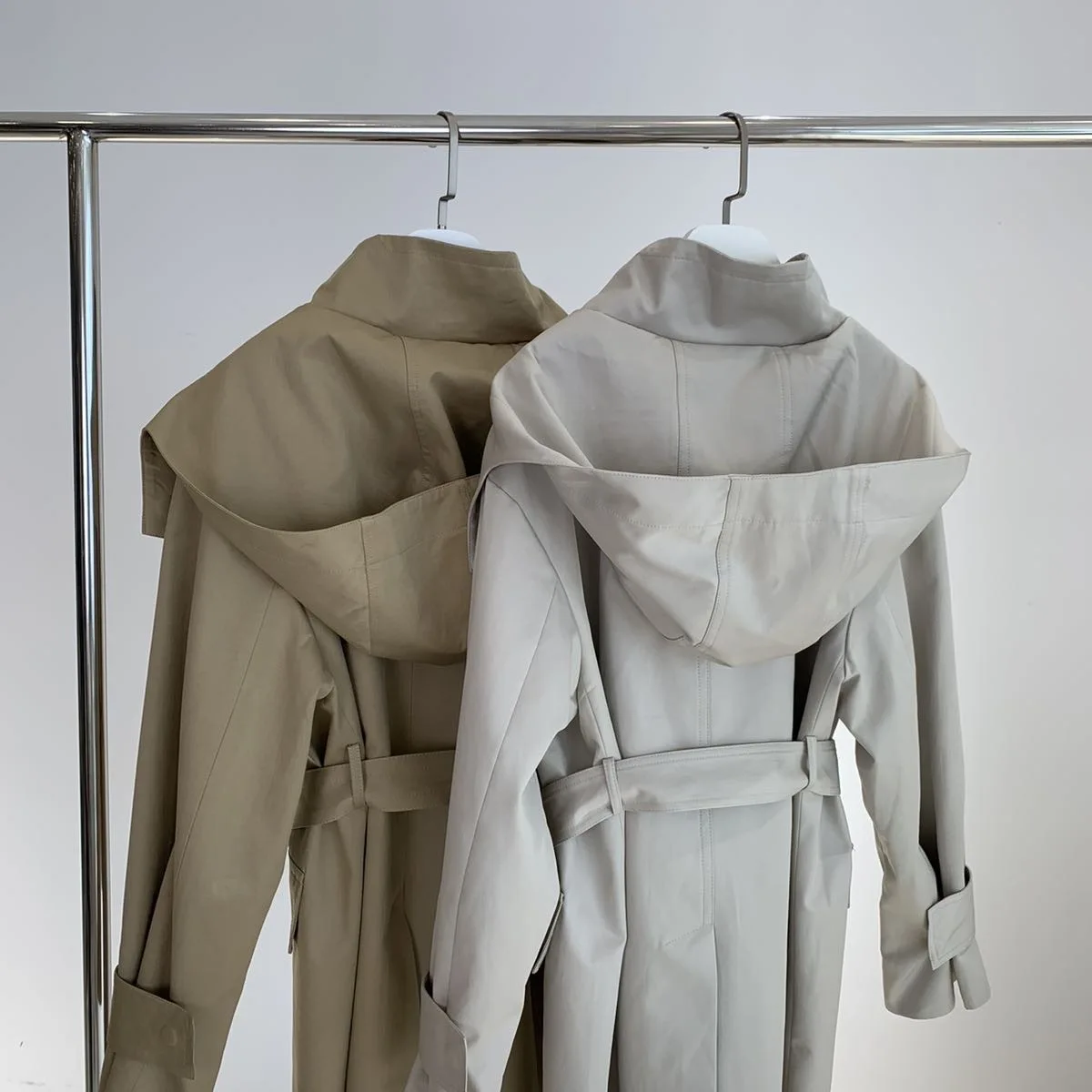 

Stand Collar Hooded Fashion Trench Coat (With Belt)