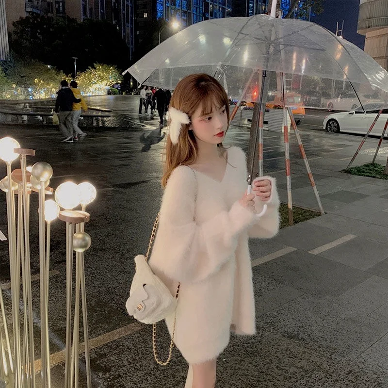 

2021 Hot Sale Spring Autumn New Fashion Sexy V-neck Loose Knitted Top Women Harajuku Oversized Pullover Fall Warm Sweaters L46