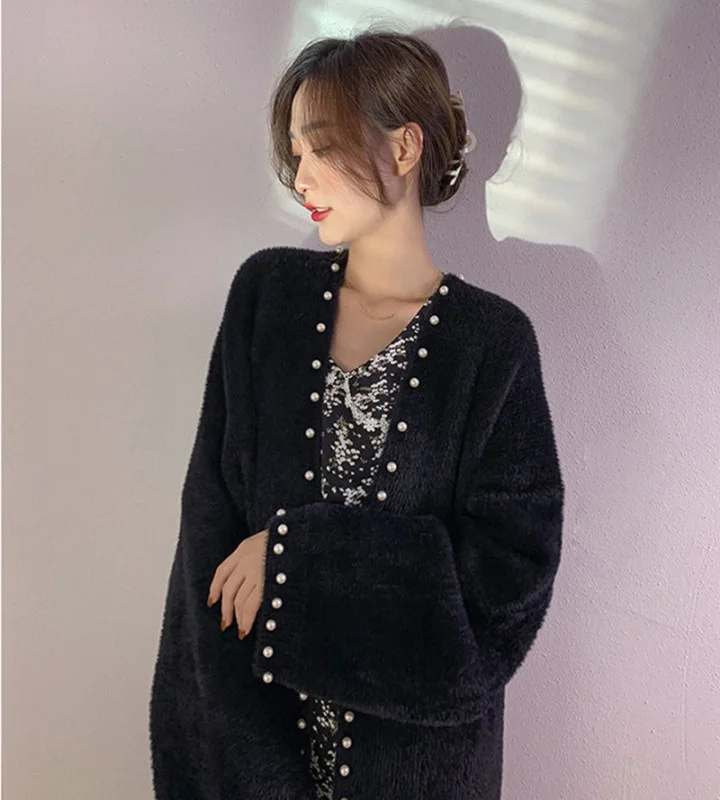 

Осенне-зимний женский трикотажный свитер в ленивом стиле