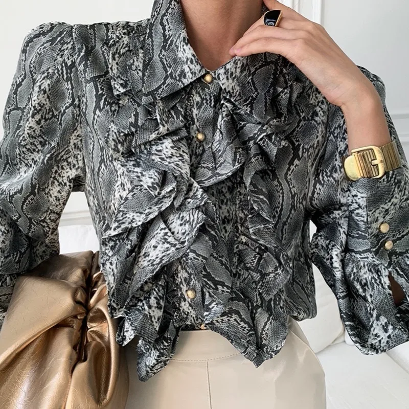 

2021 Casual Snake Print Ruffle Blouse Shirt Autumn Long Sleeve Women Shirts Elegant Office Lady Collar Ruffle Button Shirt Tops