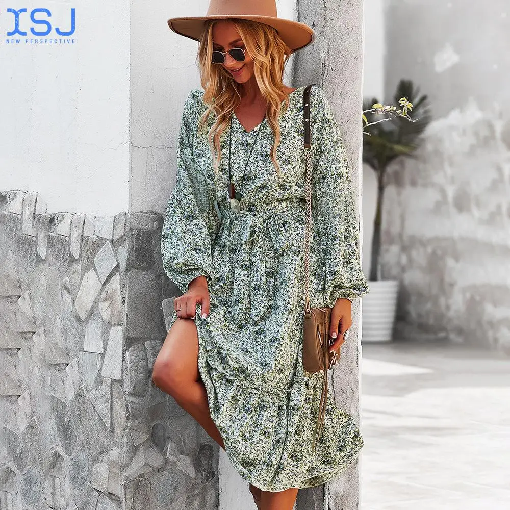 

Модное женское платье с V-образным вырезом и принтом