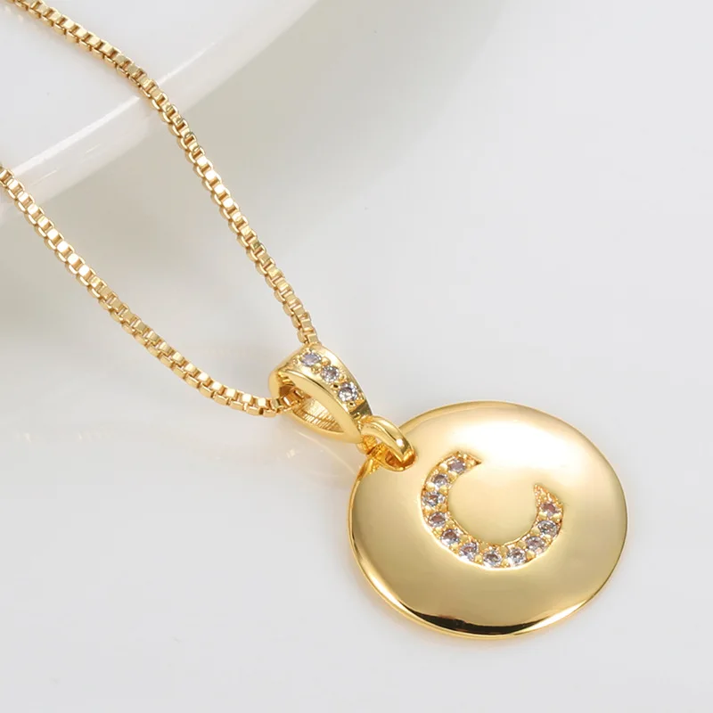 

26 Letter Pendant Delicate Women Necklace Copper Inlaid Zircon High Quality Ladies Clavicle Chain Elegant Gift Fashion Jewelry