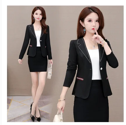 Женский офисный Блейзер на пуговицах приталенный однотонный большого размера с