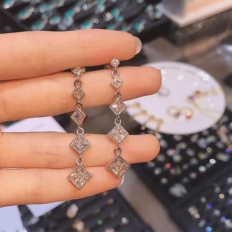 

2021 New Fashion Gorgeous Silver Color Long Dangle Earring For Women High Quality Square White Crystal Zircon Earrings Jewelry