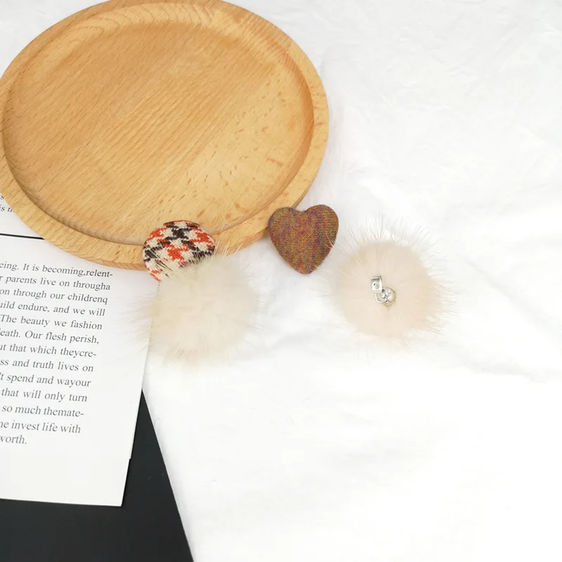 Женские винтажные серьги в форме сердца Gebu простые Корейском стиле Осень