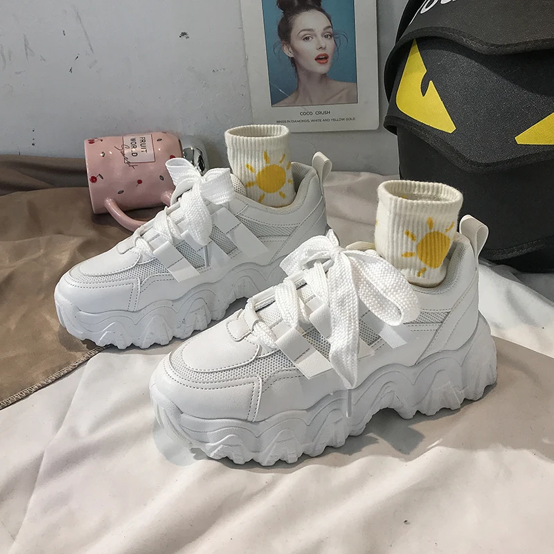 

Peach daddy shoes women's single shoes 2020 new spring all-match girl student platform raised casual sneakers women's shoes