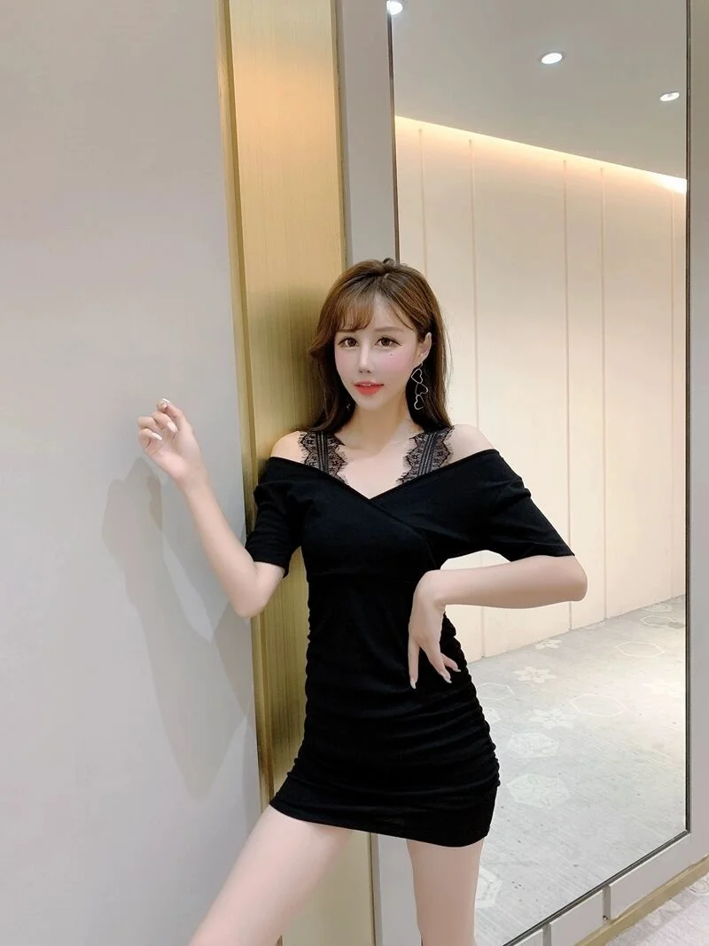 

Sexy off-the-Shoulder Lace Elegant Dress Women's Dress Korean Style V-neck Slim Skirt fafa_ootd