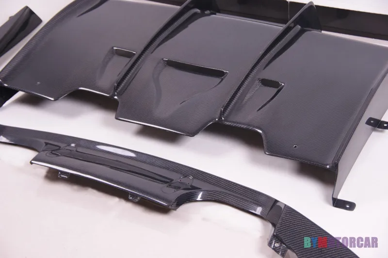 Задний диффузор для бампера из углеродного волокна подходит BMW F80 M3 F82 M4 |
