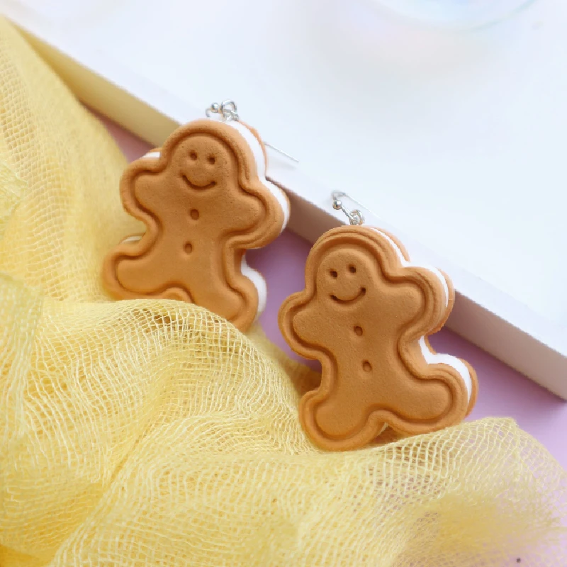 

Christmas sweet girl student biscuit cream filling gingerbread man sterling silver earrings female