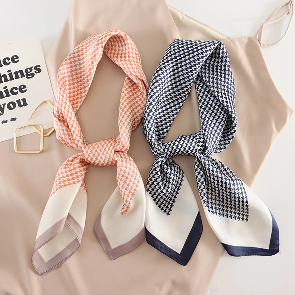 

2021 Spring Square Scarf for Women Design Chain Print Silk Feeling Hair Band Foulard Female Office Neckerchief Lady Bandana