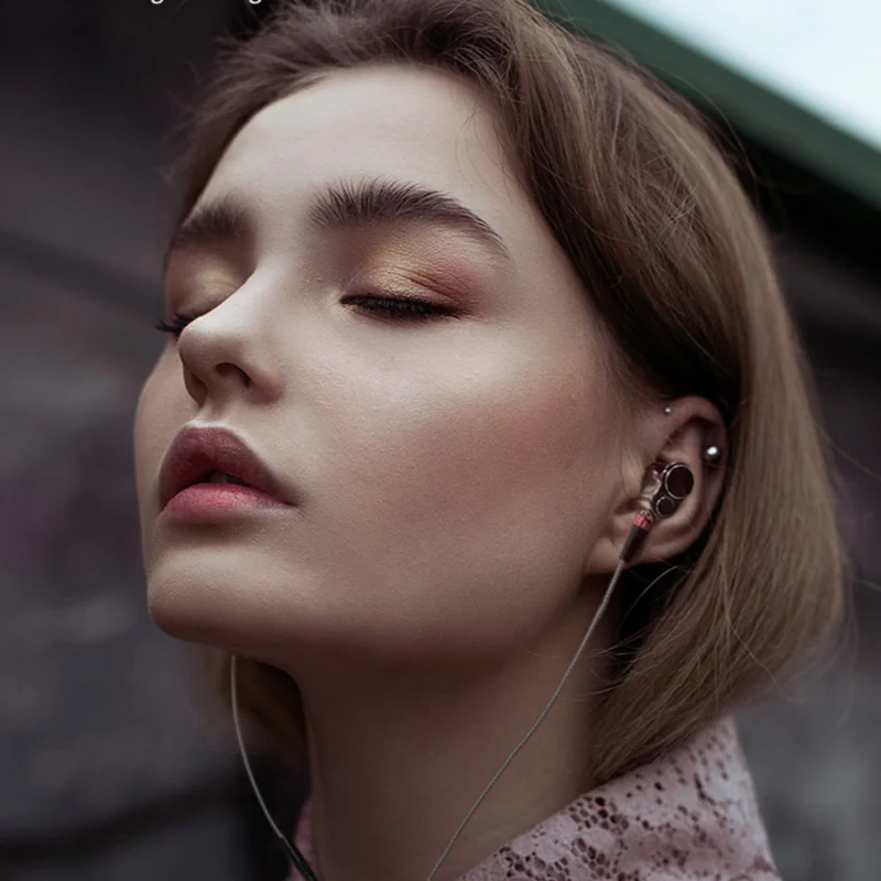 

FMJ New Z6S Dynamic High Sound Quality Sports Hanging Neck Bluetooth Headphones Wireless Bluetooth Earphones 5.0 TWS Earbuds