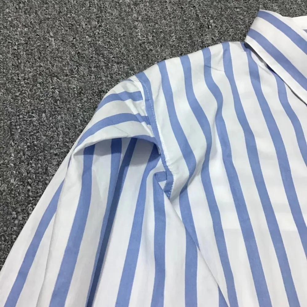 

Lantern Sleeve Three-dimensional Loose Blouse Women Vertical Stripes Turn-down Collar Shirt