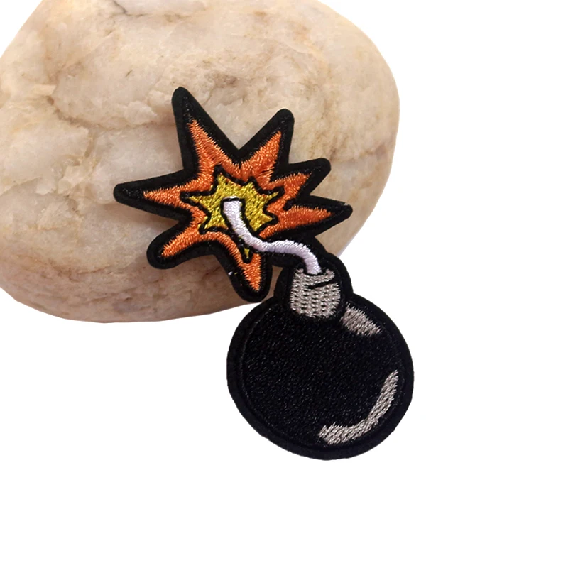 1PCS Burning Bomb Embroidered Patches Iron On For Clothing Hat DIY Stripes Applique Badge Stickers Backpack Clothes Accessories