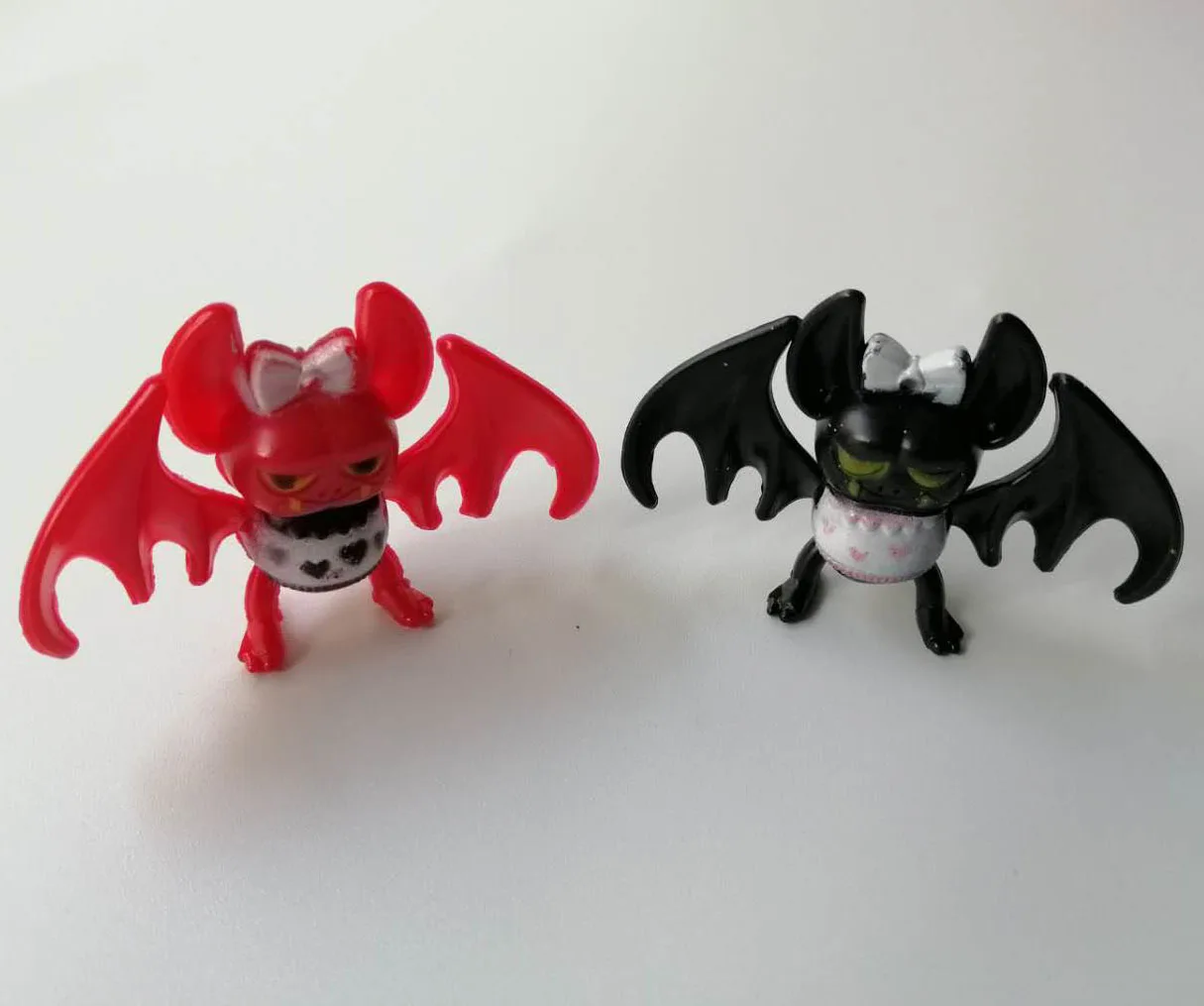 

Beilinda Toys Plastic Toys Mini Vinyl Toys Bats Science & Education Toys 2 Colours In Available 10 Pcs In One Lot