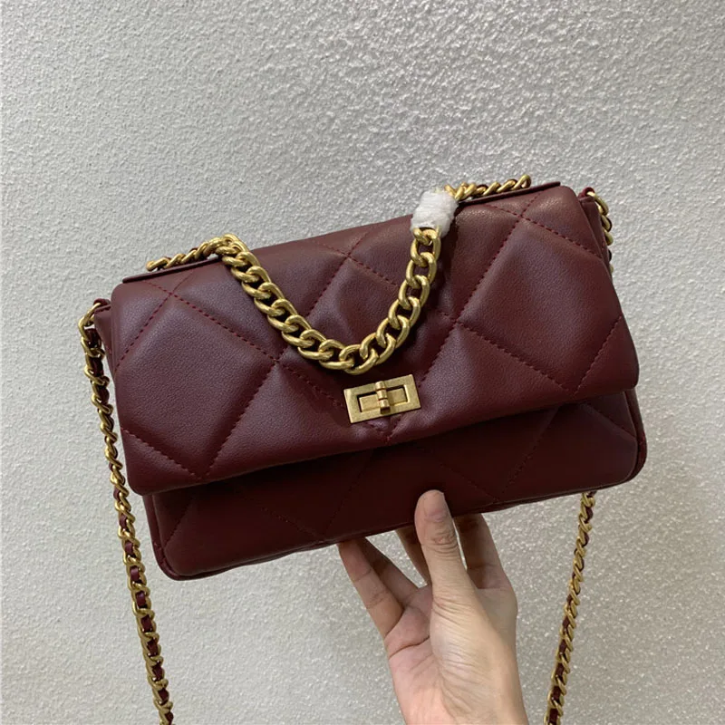 Женская сумка из натуральной кожи маленькая сумочка на цепочке со стразами