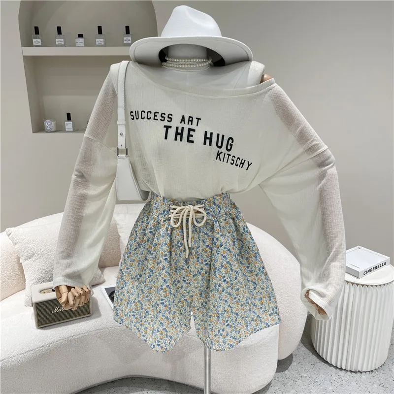 

Women's clothing Spring Summer 2021 Fashion New Long sleeve round neck T-shirt + elastic waist floral shorts Pants