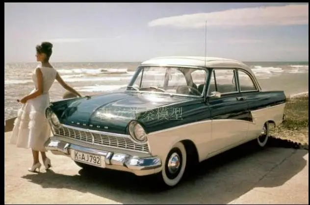 Модель автомобиля Ford taunus 17M 1:43 из сплава коллекционные подарки детские игрушки