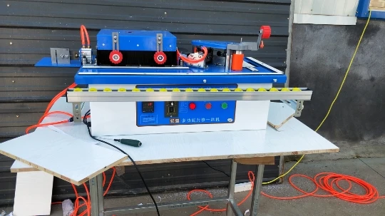 Кромкооблицовочный станок для деревообработки ручная машина резки дерева ПВХ