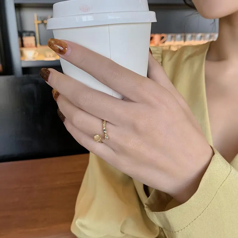 Золотой лотос Seedpod лотоса Корневище узел кольцо Женские Простые Открытое