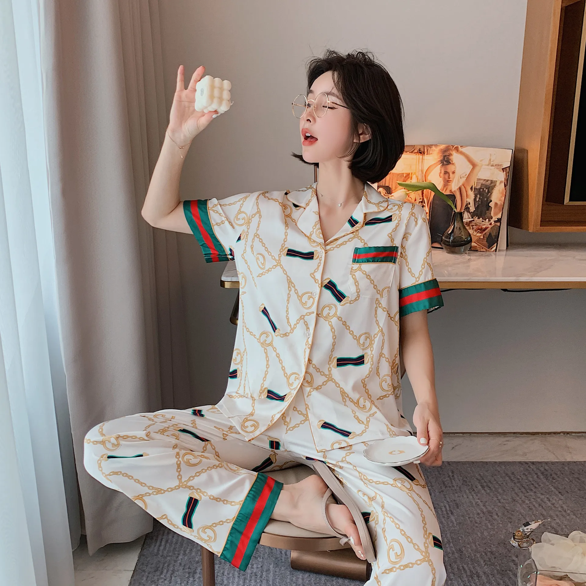 

New Women's Homedress Pajamas Suit Short Sleeve Trousers Nightgown Lapel Sleepwear Thin Ice Silk Cardigan Fashion Home Clothing