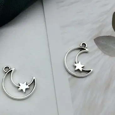 

20pcs 13*19mm Antique Silver Color Hollow Moon Stars Charms Pendant For Jewelry Making DIY Jewelry Findings