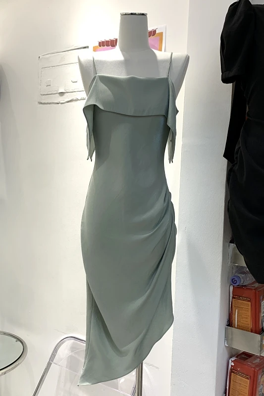 

2021 Summer New Ruffled Off-Shoulder Suspender Dress for Women Mid-Long High Waist Sling Temperament Slim Irregular Strap Dress