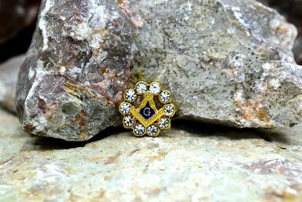 Масонская эмблема значок булавки на лацканы масон вольный каменщик Стразы