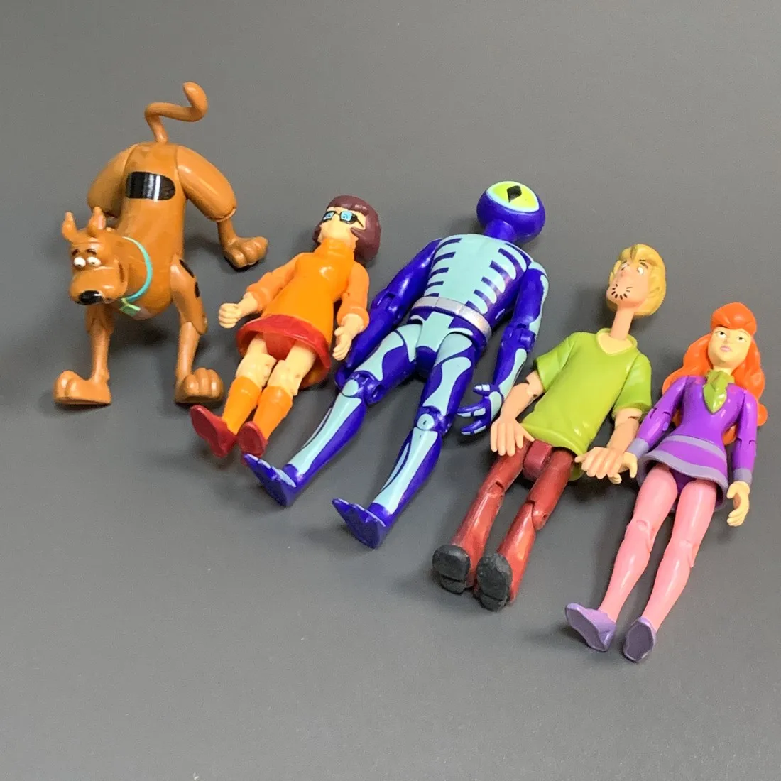 5 шт. Scooby дюймов. Doo Mystery Mates ворсистая собачка Дафна Велма Скелет Человек призрак