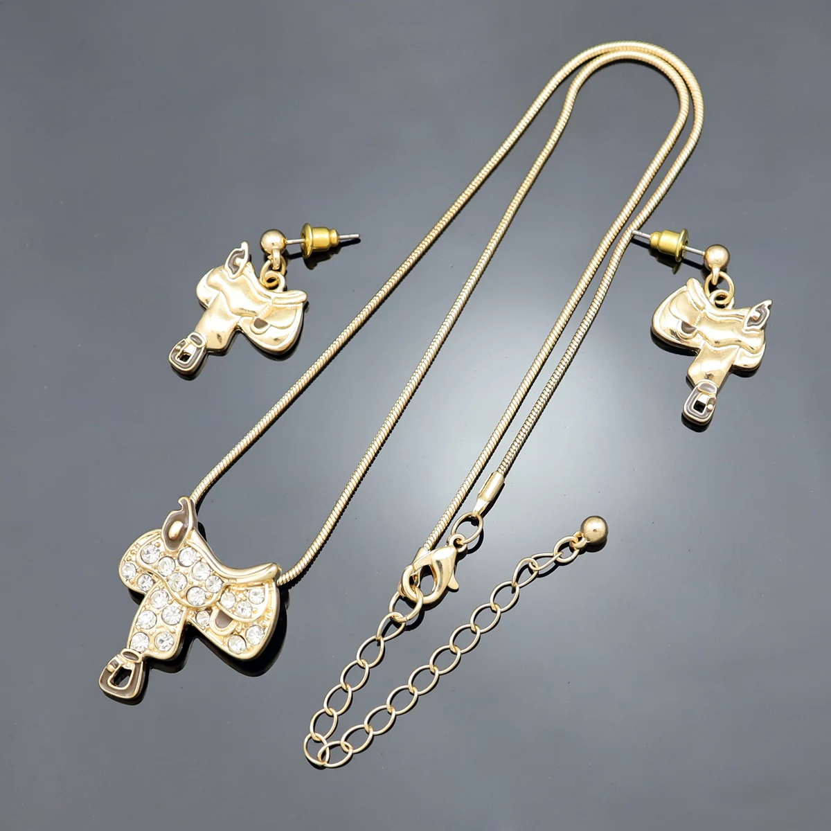 Леди Вестерн Техасский ковбойская ЛОШАДЬ СЕДЛО Родео золото змея серьги